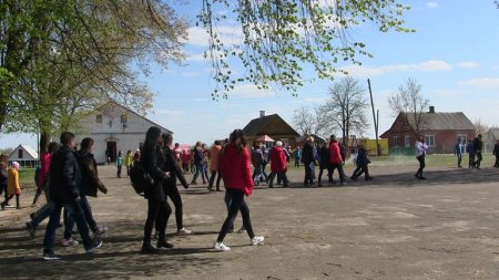 Молодь повинна знати про світ небезпек